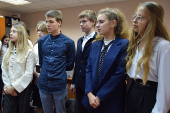 Учащиеся 10 «б» класса школы № 34 г. Костромы. Фото